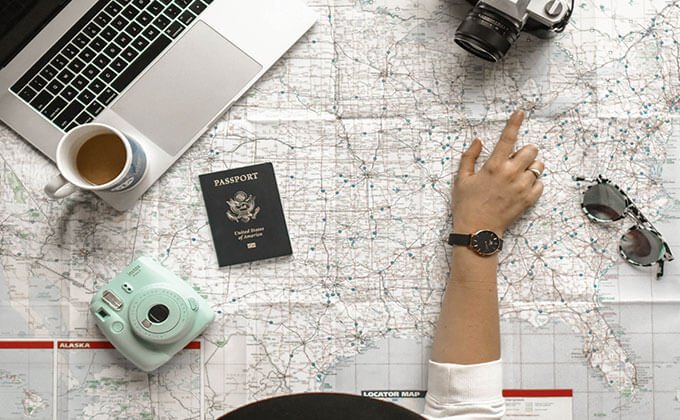 Ryanair cabin crew ‘plotting mass strike and desertion